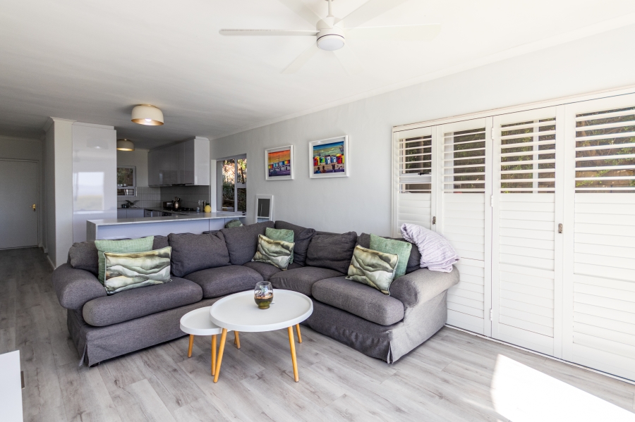 To Let 2 Bedroom Property for Rent in Vredehoek Western Cape